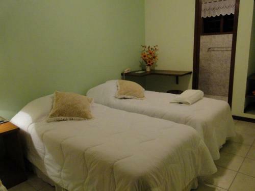 Hostal Pousada Jardim Comary