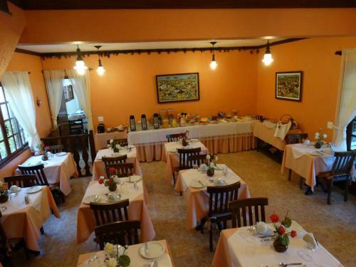 Hostal Pousada Jardim Comary
