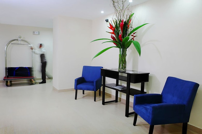 Victoria Hotel And Suites