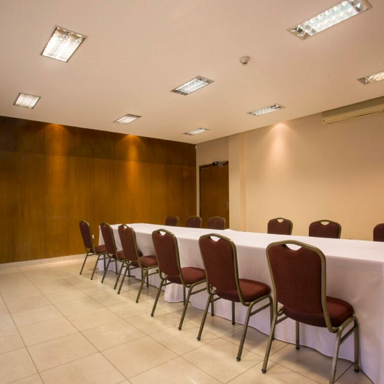 Bourbon Conmebol Convention Hotel
