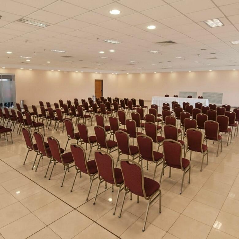 Bourbon Conmebol Convention Hotel