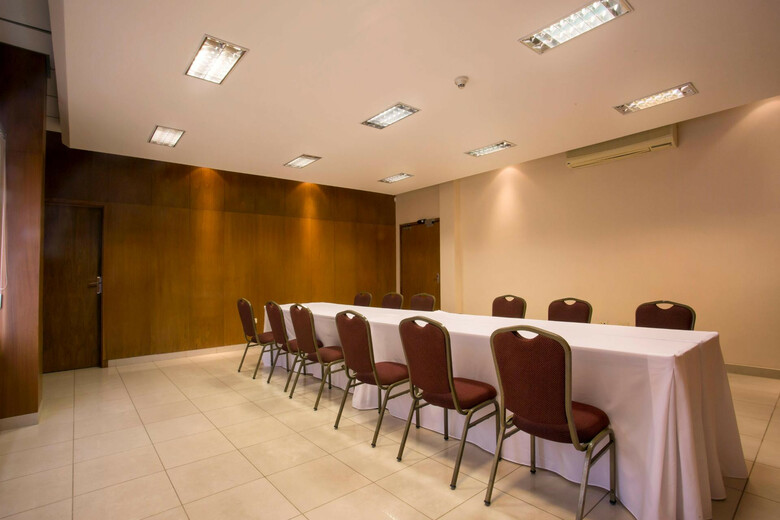 Bourbon Conmebol Convention Hotel