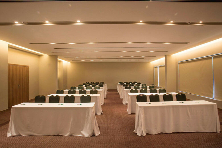 Bourbon Conmebol Convention Hotel