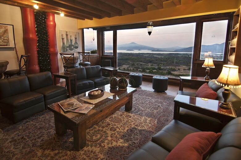 Hotel Port�n Del Cielo