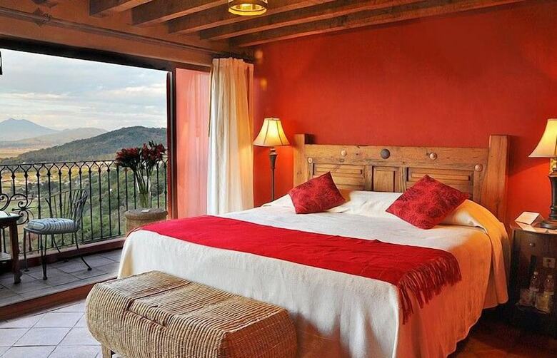 Hotel Port�n Del Cielo