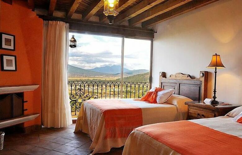 Hotel Port�n Del Cielo