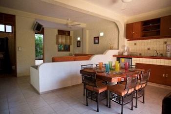 Hotel Villas Xaib�