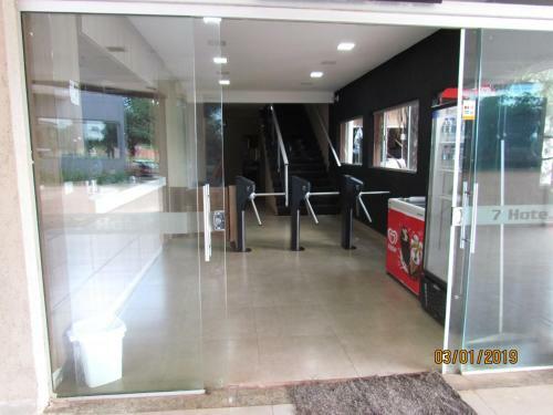Hotel 7