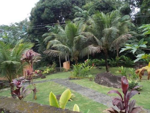 Hostal Chal�s Carioca Prumirim Ubatuba