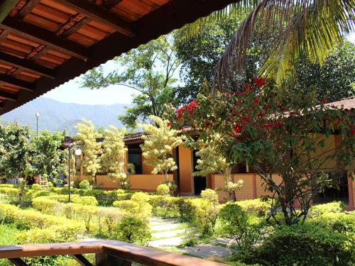 Bed & Breakfast Pousada Refugio Das �guias