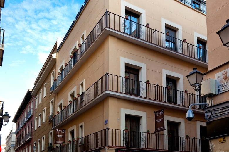 Hostal THC Tirso Molina Hostel