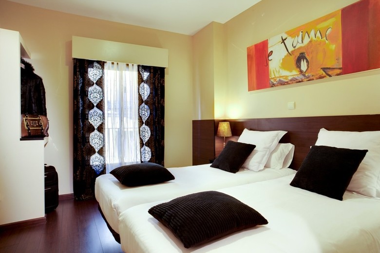 Hostal THC Tirso Molina Hostel