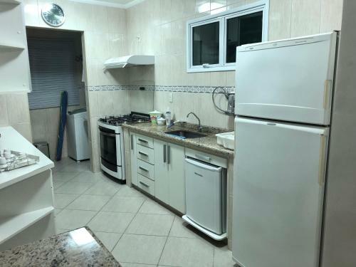 Apartamento Condom�nio Grand Beach