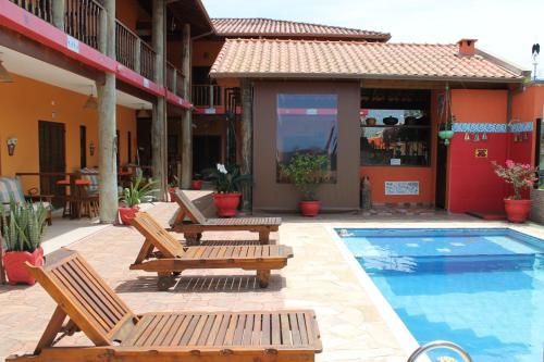 Hostal Pousada Chales Madu