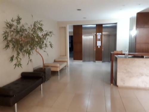 Apartamento Apto C/ Ar Split - Centro Local Imbat�vel - Com Nf