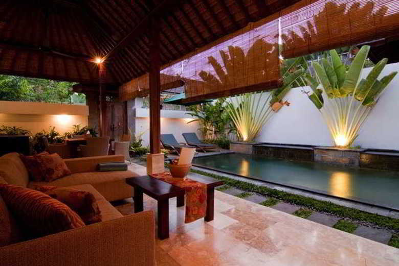 Ellora Villas