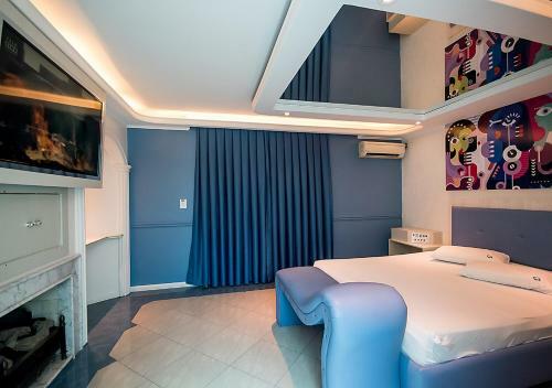 Hotel Motel Quo