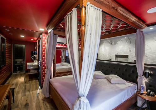 Hotel Motel Quo