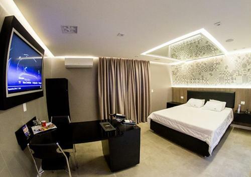 Hotel Motel Quo