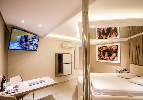 Hotel Motel Quo