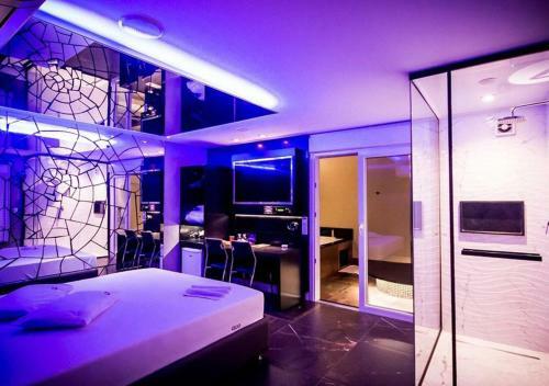 Hotel Motel Quo