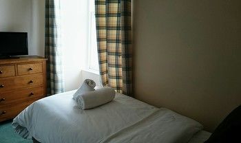 Boat Hotel