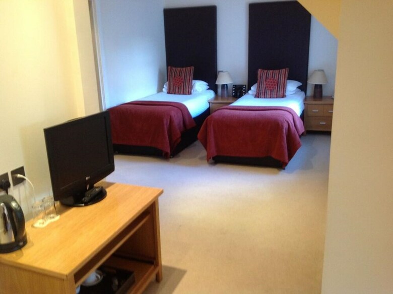 Broadford Hotel