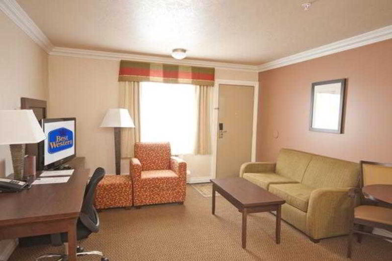 Village Wirral - Hotel & Leisure Club