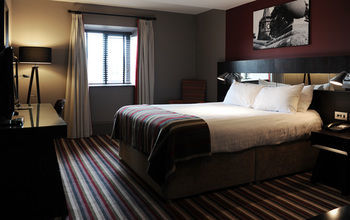 Village Wirral - Hotel & Leisure Club