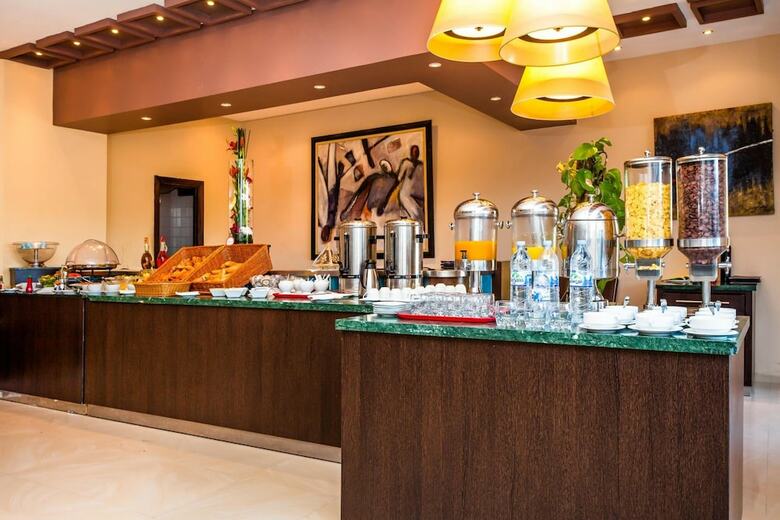 Hotel Relax Airport