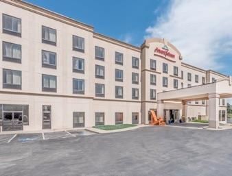 Hotel Howard Johnson Inn & Suites