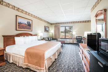 Hotel Howard Johnson Inn & Suites