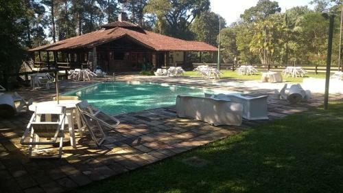 Chal� Alto Da Serrinha