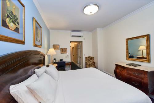 3 West Club Hotel