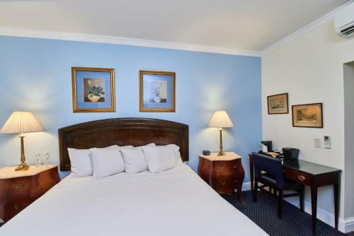 3 West Club Hotel