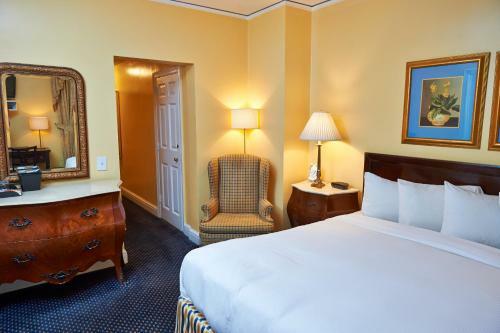 3 West Club Hotel