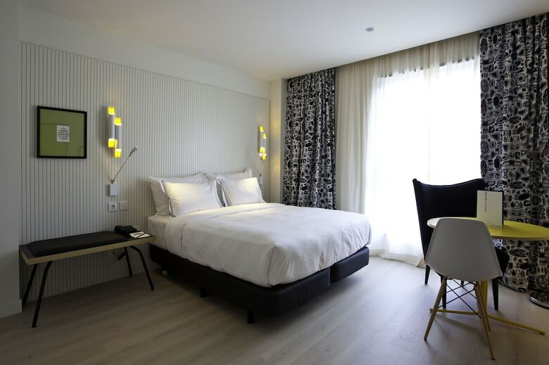 Hotel Vincci Bit