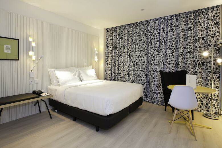 Hotel Vincci Bit