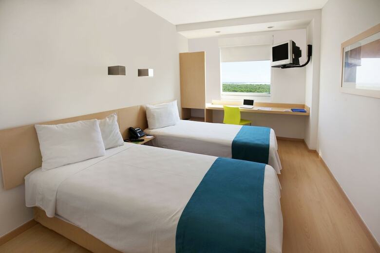 Hotel One Monterrey Aeropuerto