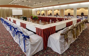 Hotel Mayfair Beach Resort