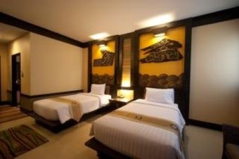 Ruean Phae Royal Park Hotel