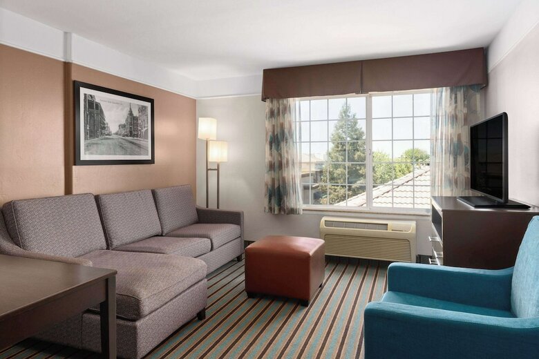Hotel La Quinta Bakersfield North