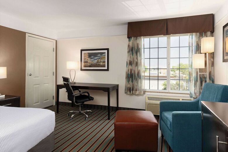 Hotel La Quinta Bakersfield North