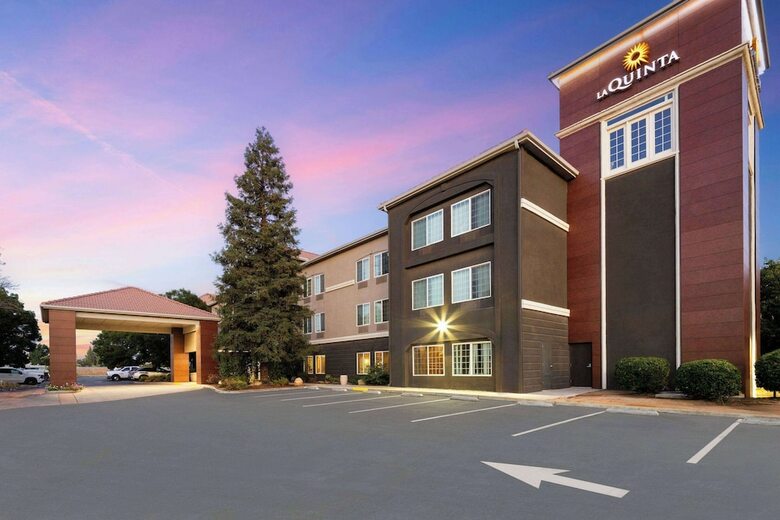 Hotel La Quinta Bakersfield North