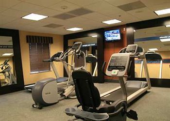 Hotel Hampton Inn And Suites Bakersfield
