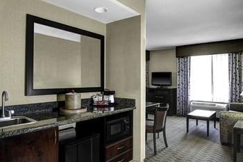 Hotel Hampton Inn And Suites Bakersfield