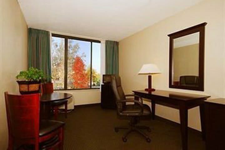 Clarion Hotel