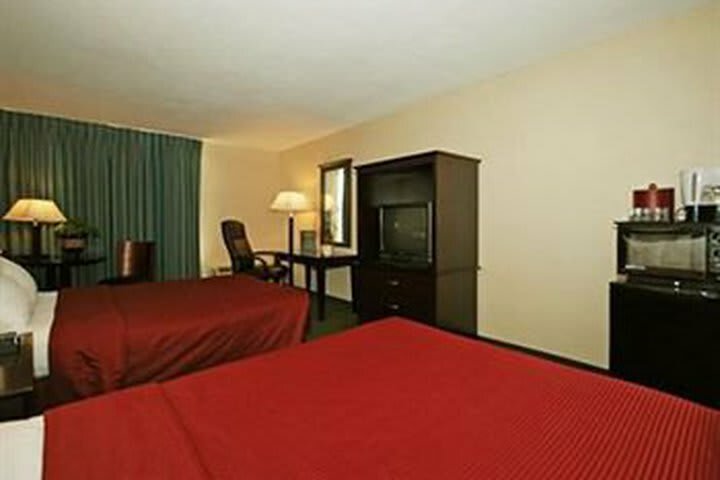 Clarion Hotel