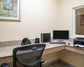 Hotel Suburban Extended Stay
