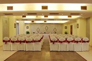 Hotel Lords Plaza